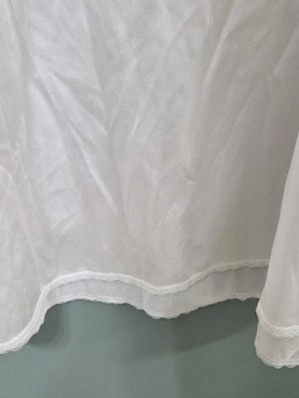 Vassarette New White Ice Lace Trim Full Slip Dress Womens Size 44 28 Silky